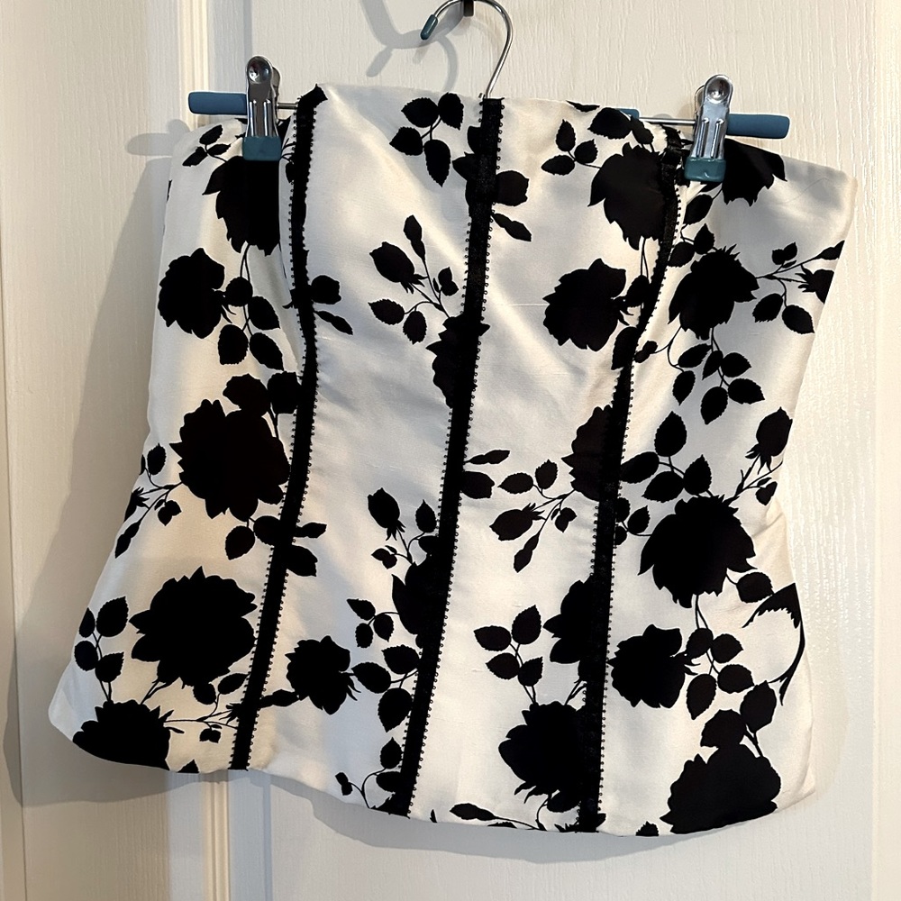 White House Black Market White & Black Floral Bustier Top - Size 6